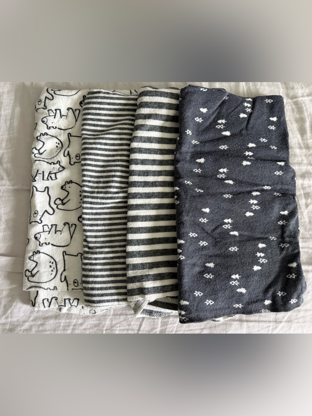 Gerber Newborn Baby Swaddle Blankets - Set of 4